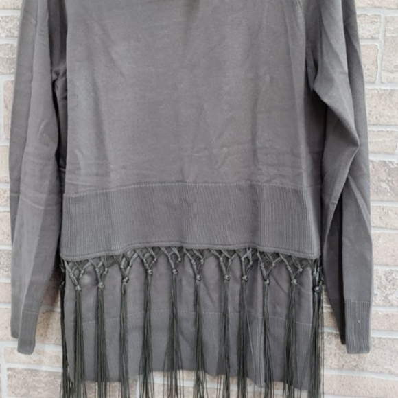 Long Sleeve Turtleneck Sweater w/Tassel Detail. Mossy Green Color - Picture 10 of 11